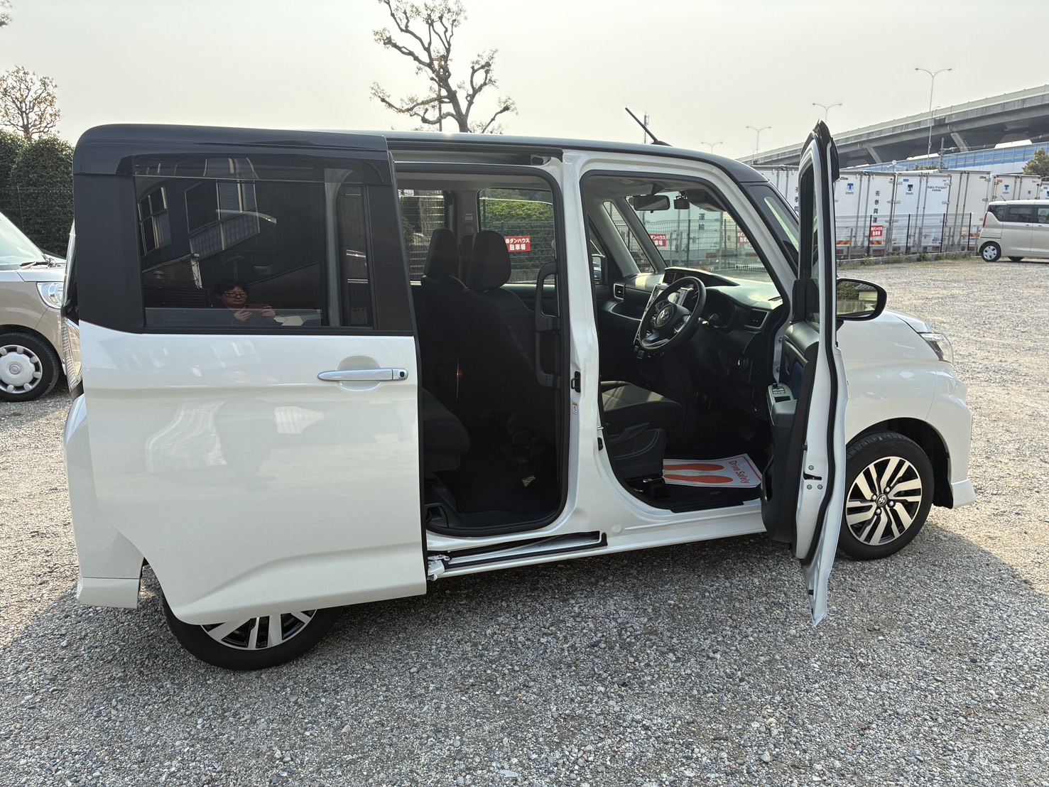 トヨタ ルーミー 1.0 カスタム G