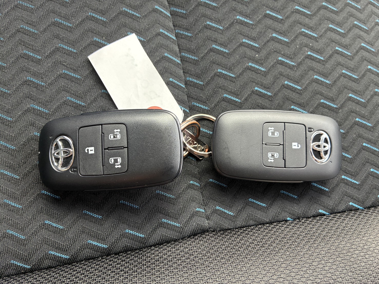 トヨタ ルーミー 1.0 カスタム G