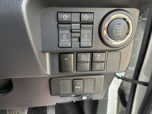 トヨタ ルーミー 1.0 カスタム G_17