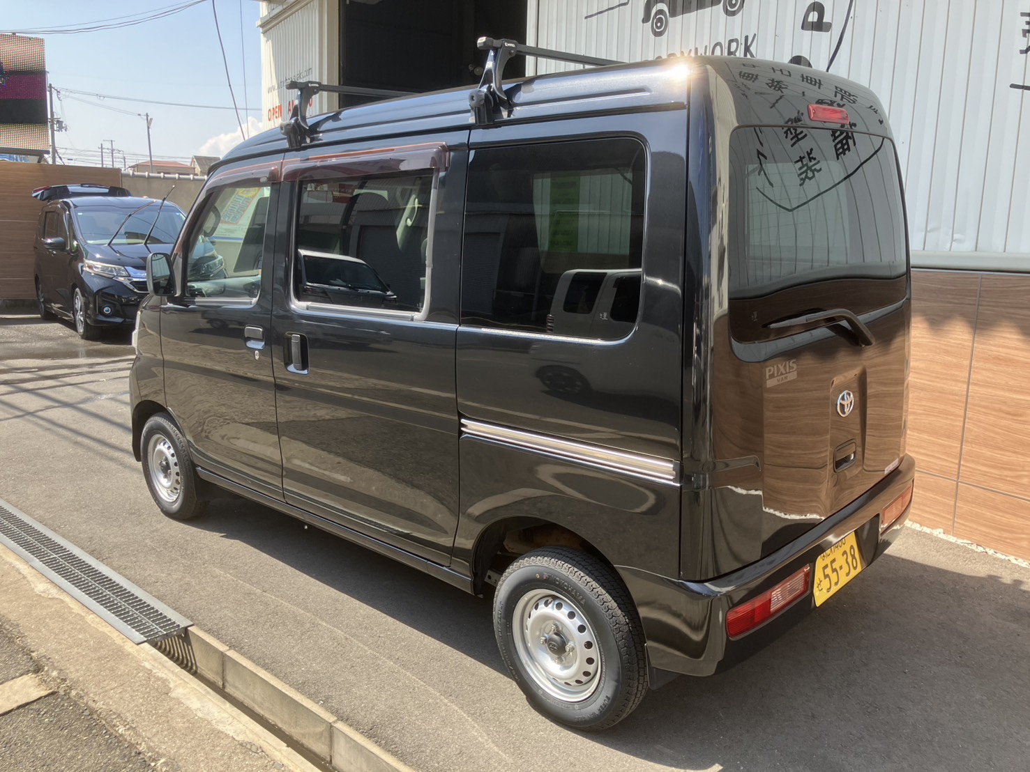 トヨタ ピクシスバン 660 デラックス
